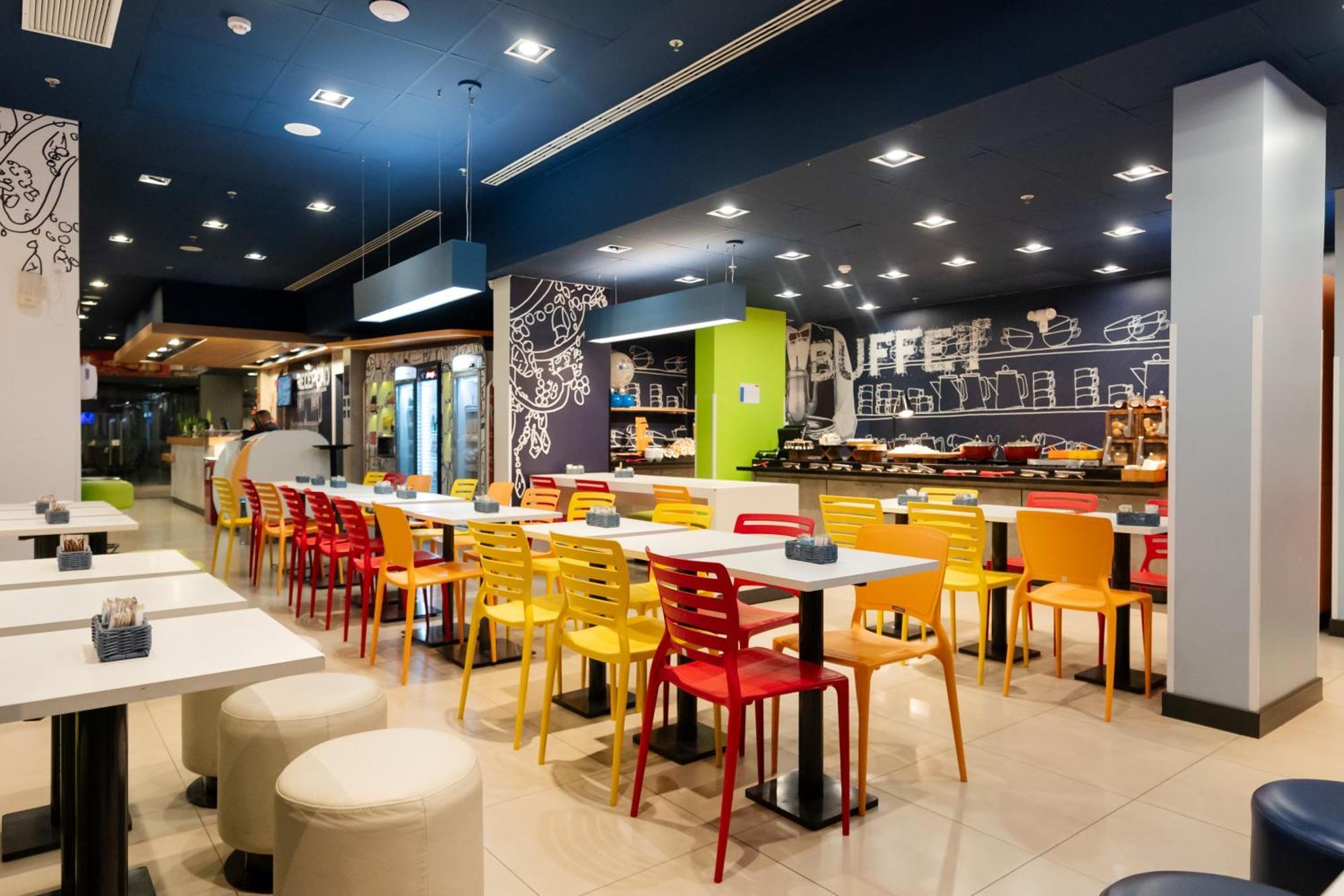 ibis budget Blumenau Buitenkant foto