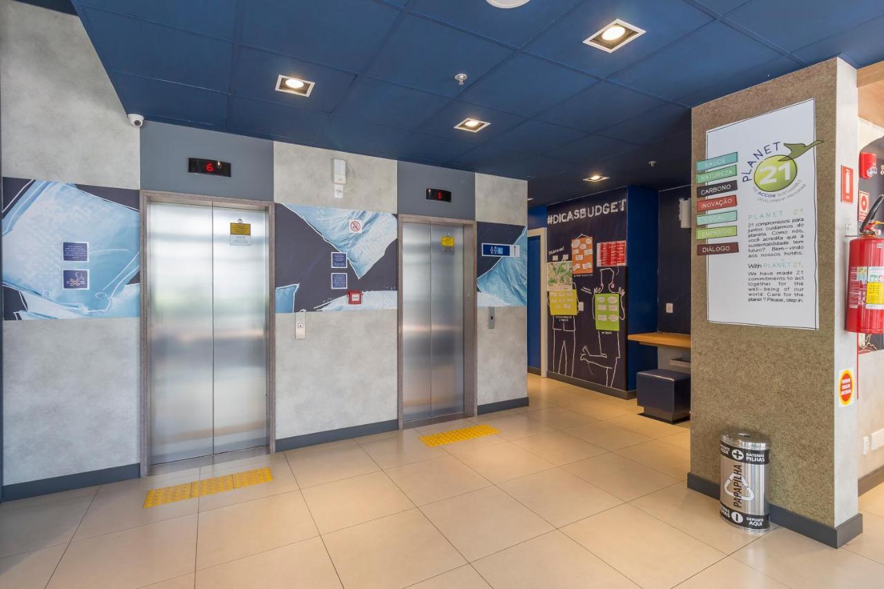ibis budget Blumenau Buitenkant foto